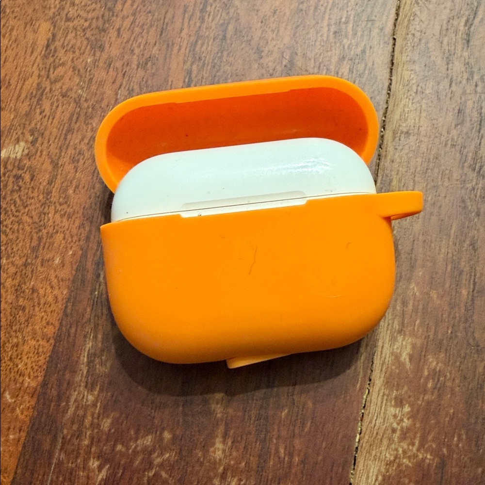 Apple Airpods with Case - Picture 3 of 4